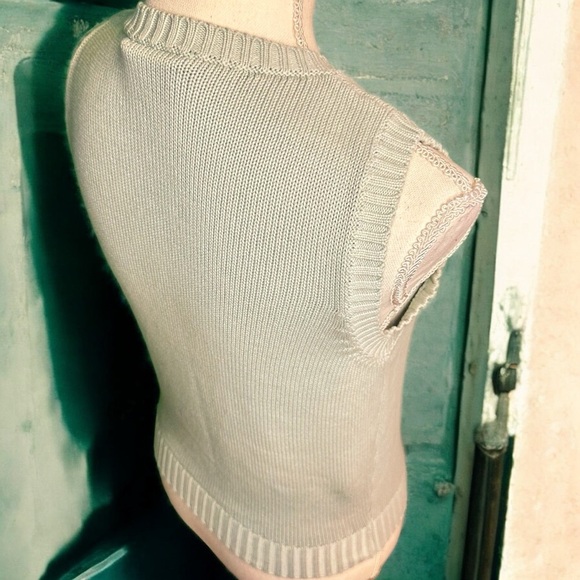 NWOT Brandy Melville Mia Sweater Vest Tank in Sage Green Size XS/Small - Picture 4 of 11
